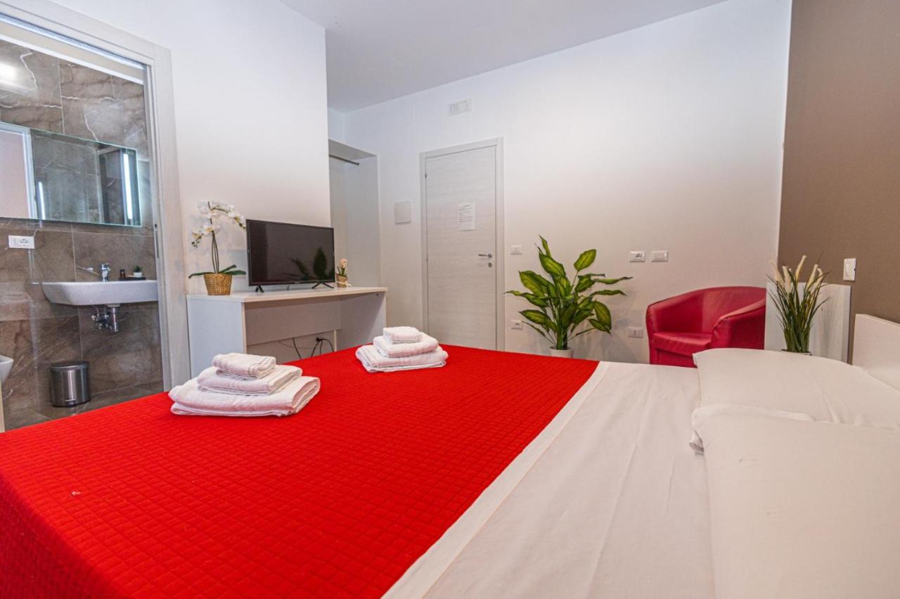 Suebi Rooms Термоли Екстериор снимка